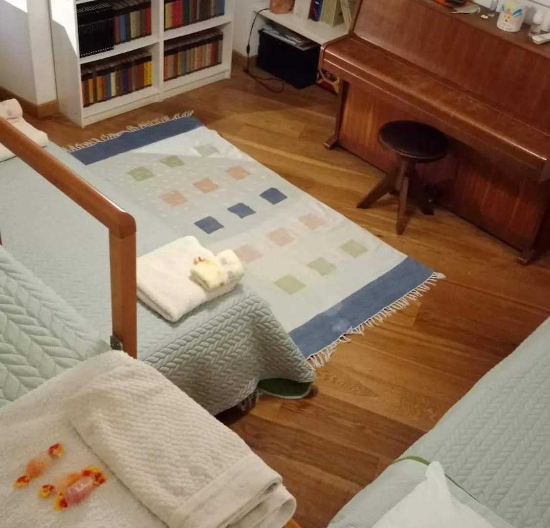 Private Room By An Italian Family - A Unique Experience Close To Colosseum, The Roman Forum And Basilica Saint Mary Major